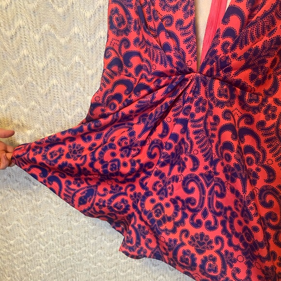 Deep V medium Romper from Tiger Mist - Picture 2 of 7